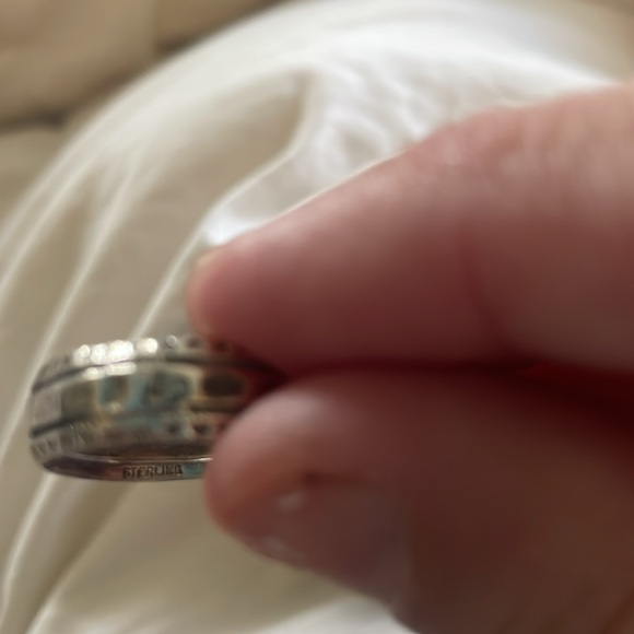 Sterling silver ring size 7 - Picture 3 of 4